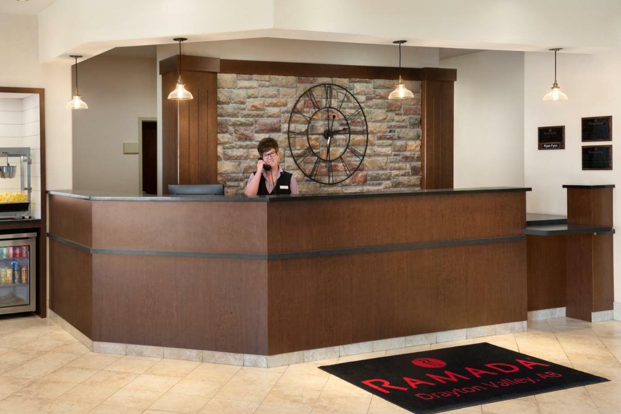 Ramada By Wyndham Drayton Valley Buitenkant foto
